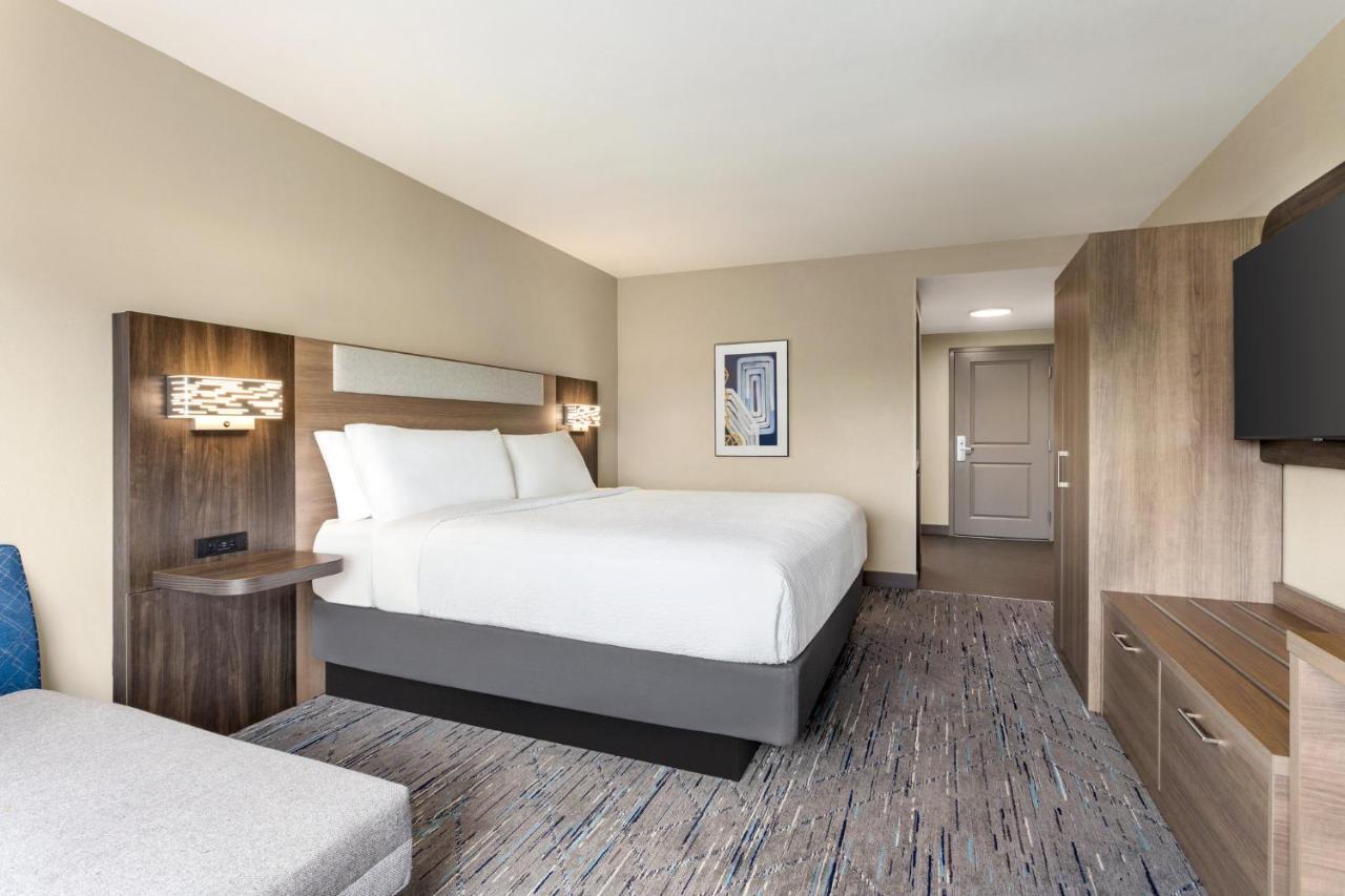 Holiday Inn Express Hotel & Suites Fort Pierce West By Ihg Exterior foto