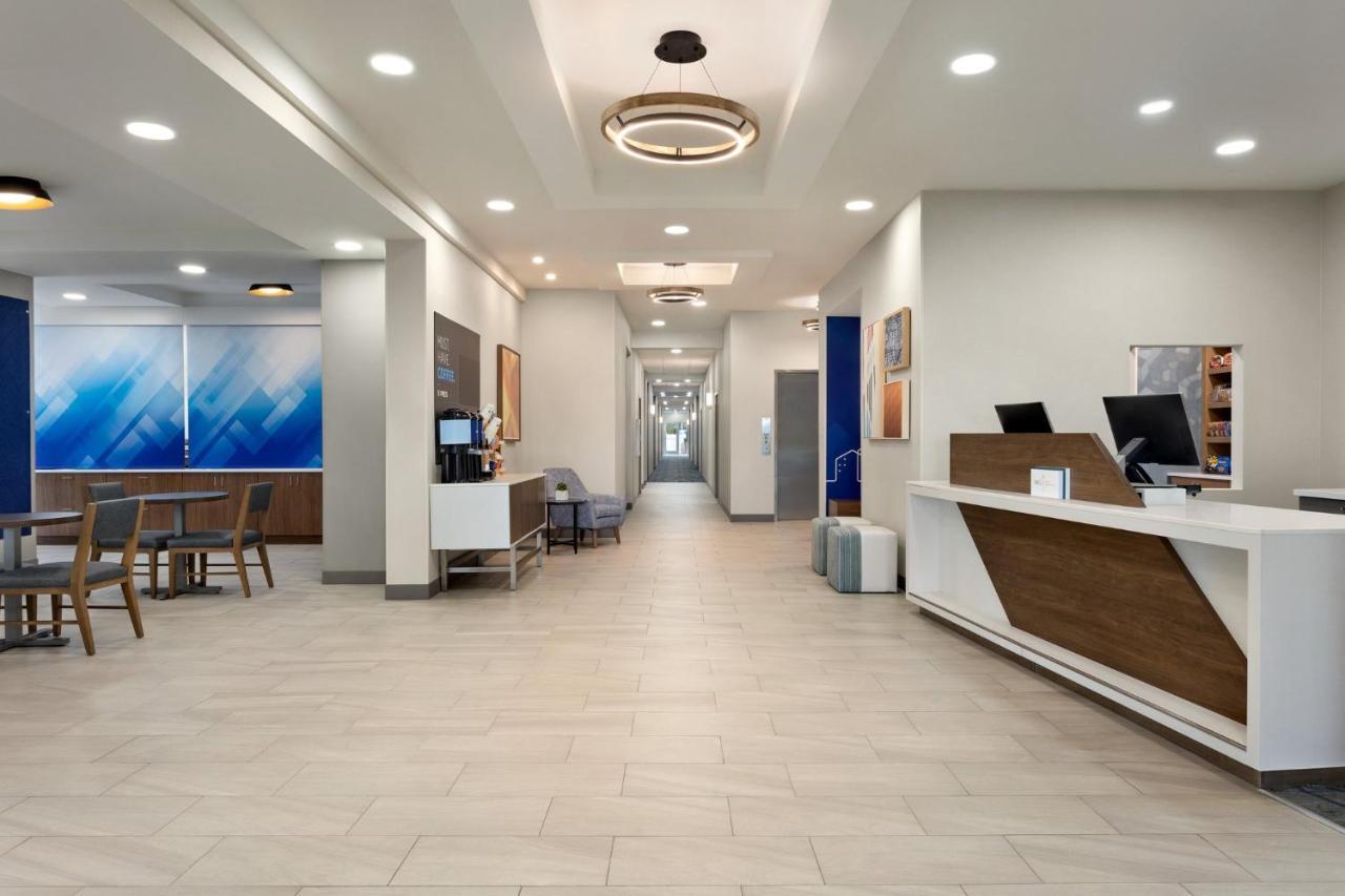 Holiday Inn Express Hotel & Suites Fort Pierce West By Ihg Exterior foto